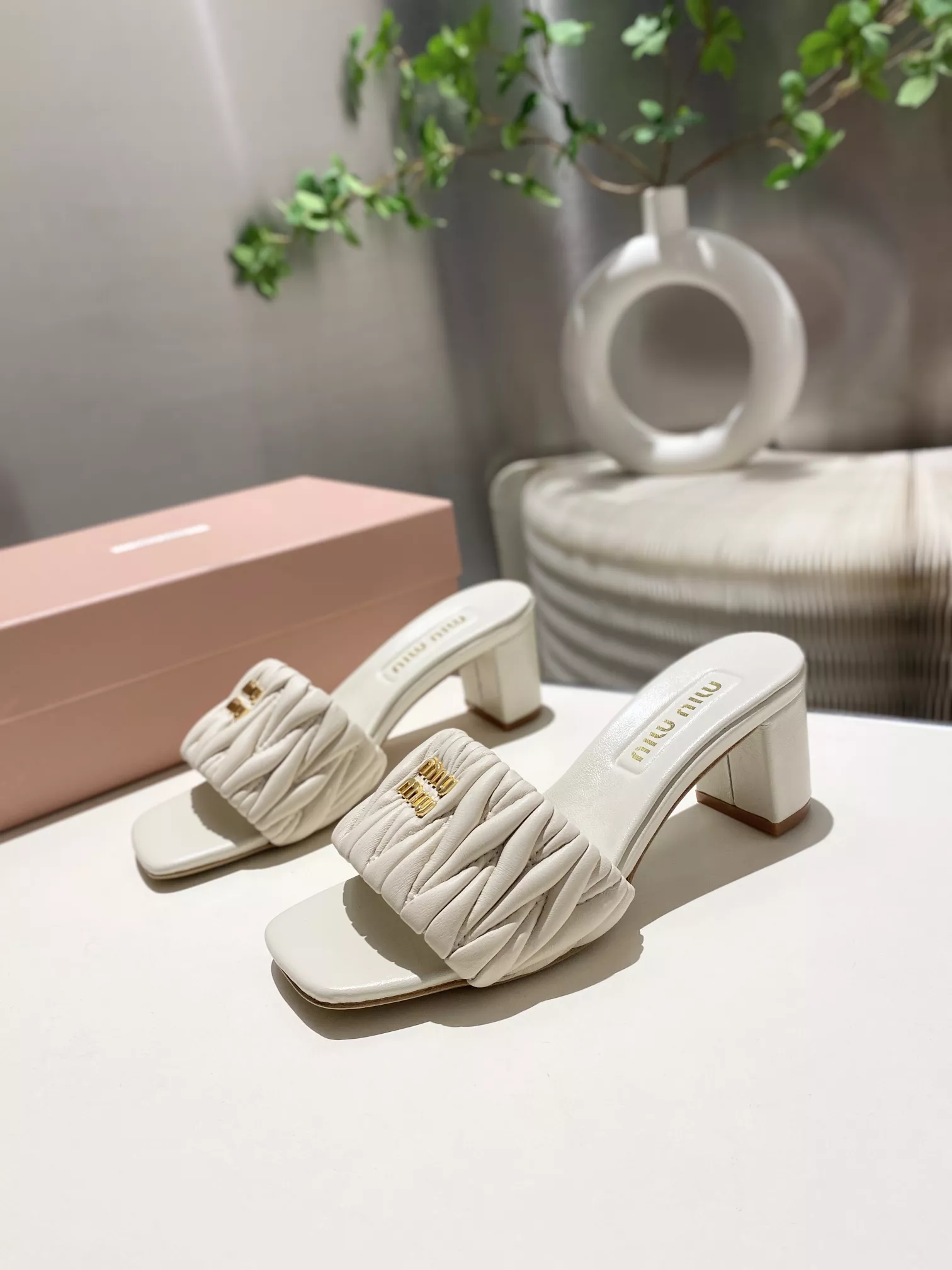 miu miu chaussons pour femme s_12a2323